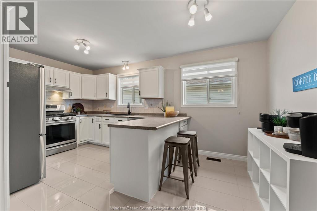 1095 Lakeview, Windsor, Ontario  N8P 1K9 - Photo 8 - 26019585