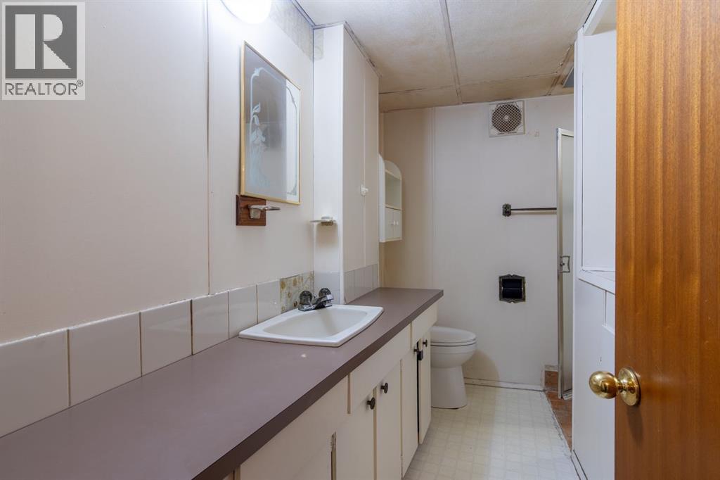 1813 21 Avenue N, Lethbridge, Alberta  T1H 4H3 - Photo 21 - A2337138