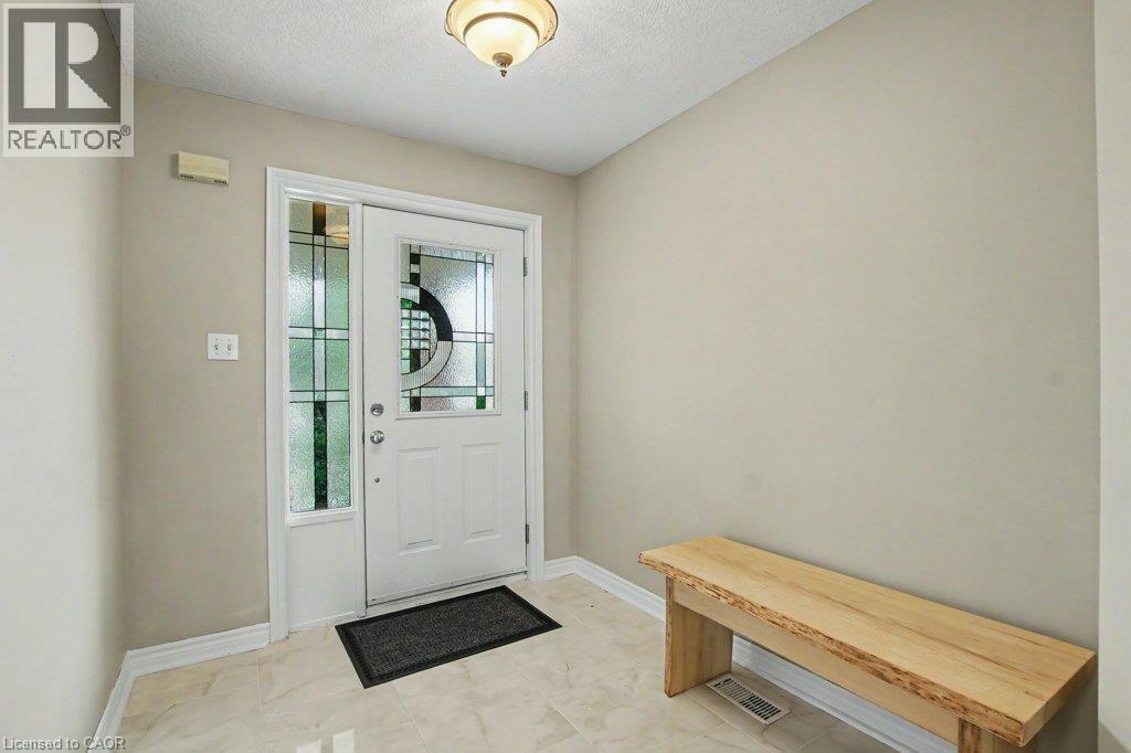 568 Robert Ferrie Drive, Kitchener, Ontario  N2P 2T8 - Photo 6 - 40855795