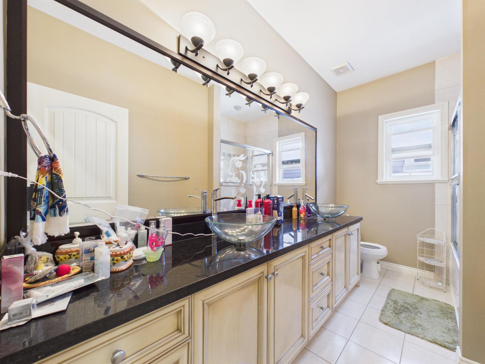8690 E Tulsy Crescent, Surrey, British Columbia  V3W 7A4 - Photo 38 - R3156073