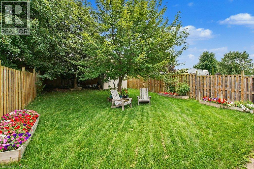 568 Robert Ferrie Drive, Kitchener, Ontario  N2P 2T8 - Photo 39 - 40855795