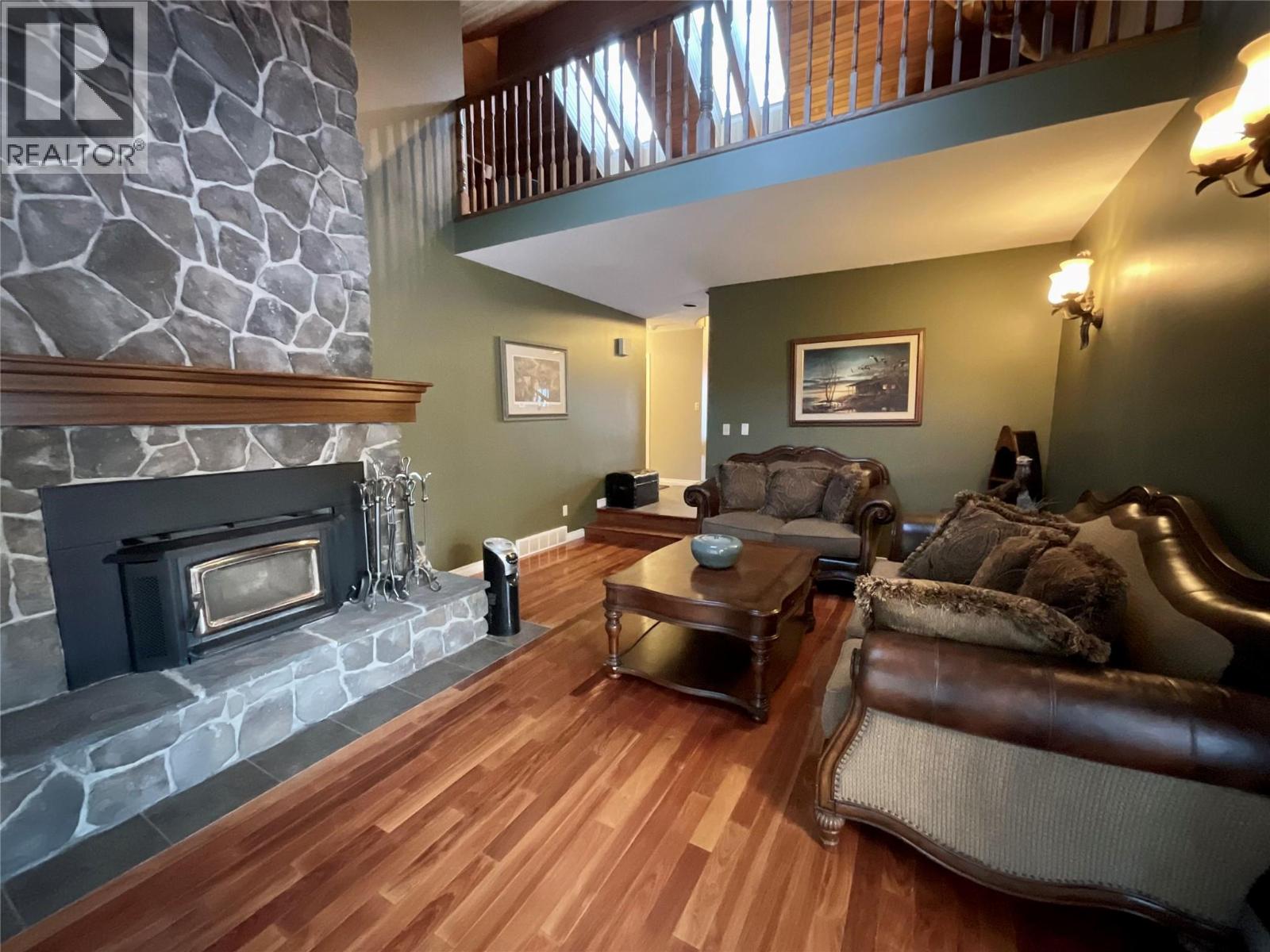 12 Collier Place, Tumbler Ridge, British Columbia  V0C 2W0 - Photo 16 - 10368938