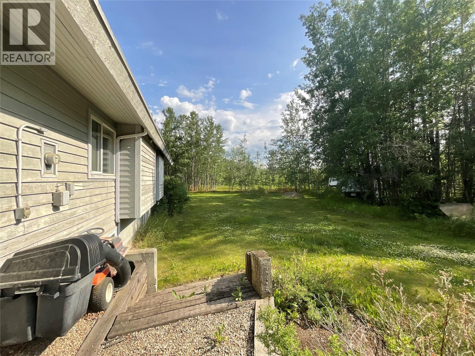 12 Collier Place, Tumbler Ridge, British Columbia  V0C 2W0 - Photo 66 - 10368938