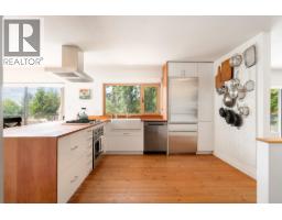 1569 WHITESAILS DRIVE, Bowen Island, British Columbia