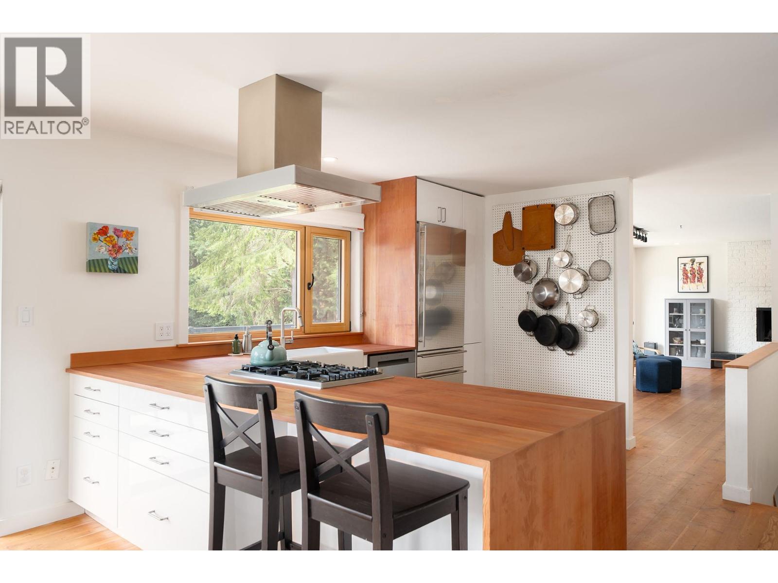1569 Whitesails Drive, Bowen Island, British Columbia  V0N 1G2 - Photo 5 - R3136221