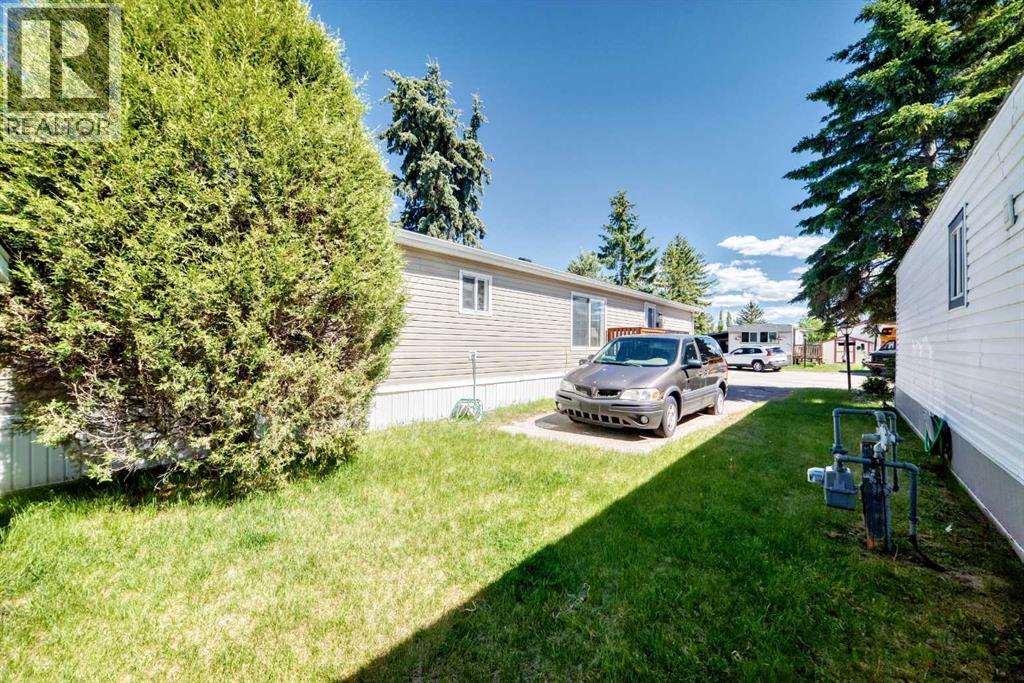 300, 3223 83 Street Nw, Calgary, Alberta  T3B 5N7 - Photo 45 - A2319081