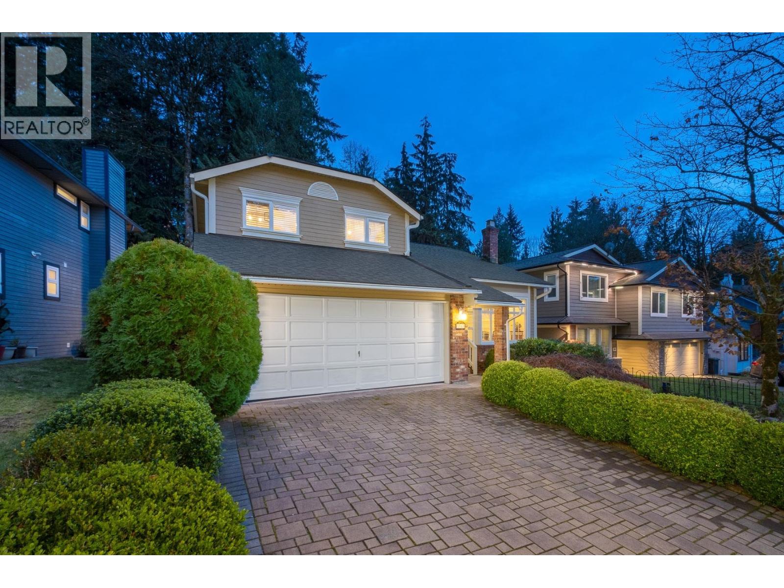 31 Arrow-Wood Place, Port Moody, British Columbia  V3H 4J1 - Photo 2 - R3155646