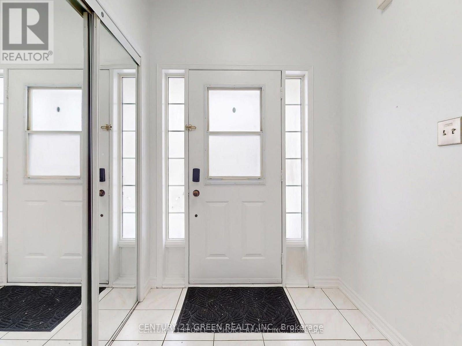 (Upper) - 3253 Bruzan Crescent, Mississauga, Ontario  L5N 8E7 - Photo 4 - W13680324