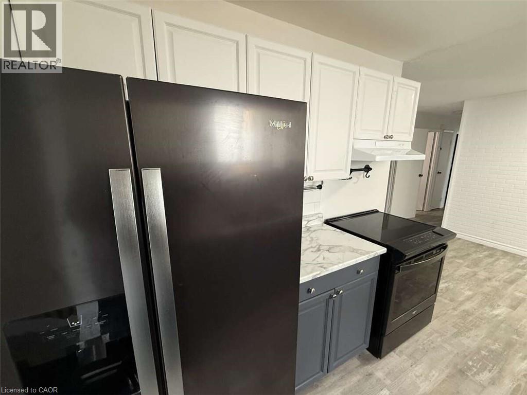 27 Hergott Avenue, Elliot Lake, Ontario  P5A 3B1 - Photo 4 - 40856122