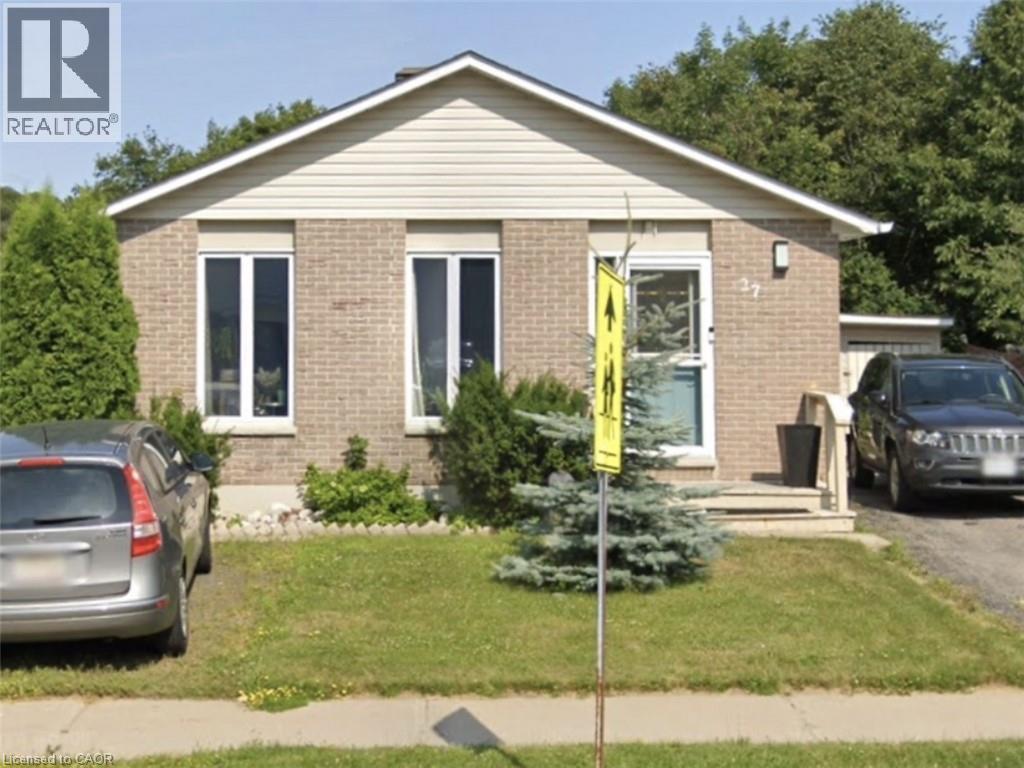27 HERGOTT Avenue, Elliot Lake, Ontario