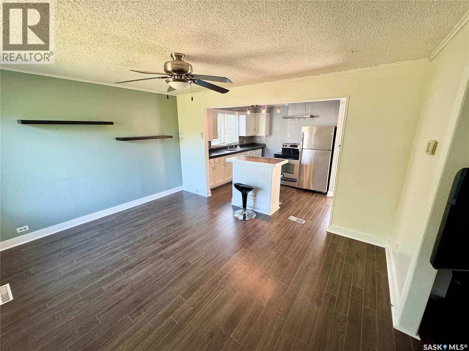 214 Bates Street, Earl Grey, Saskatchewan  S0G 0J5 - Photo 4 - SK045477