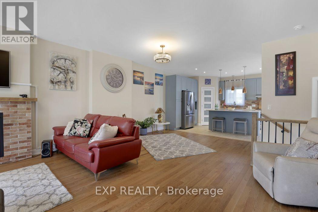 225 Sunset Crescent, Russell, Ontario K4R 0E5 - Photo 5 - X13680328