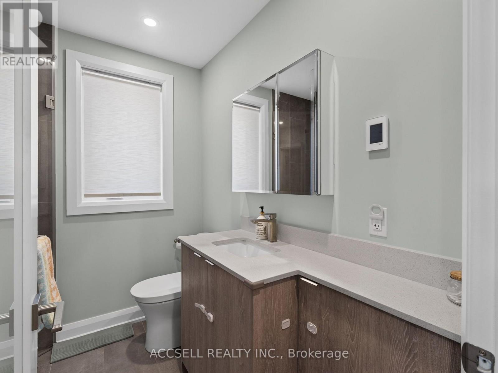 10 Sylla Avenue, Toronto, Ontario  M1R 4W7 - Photo 22 - E13674136