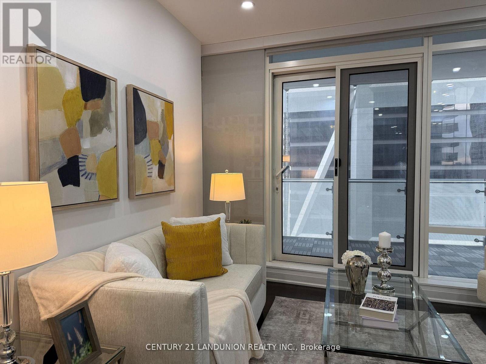 1508 - 1 Bloor Street E, Toronto, Ontario  M4W 0A8 - Photo 12 - C13680334