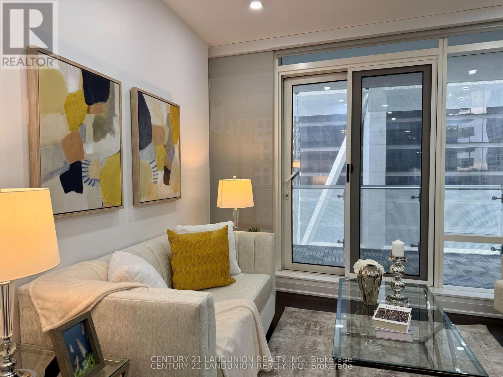 1508 - 1 Bloor Street E, Toronto, Ontario  M4W 0A8 - Photo 14 - C13680334