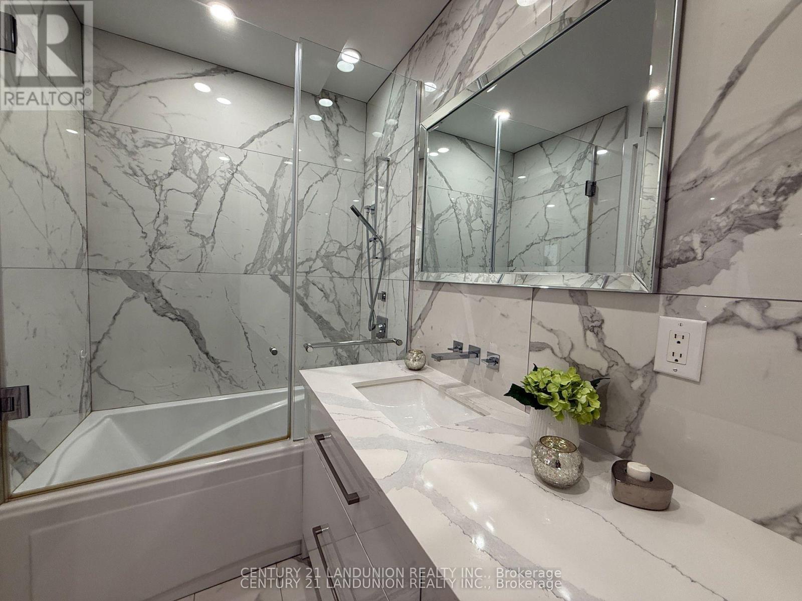 1508 - 1 Bloor Street E, Toronto, Ontario  M4W 0A8 - Photo 20 - C13680334