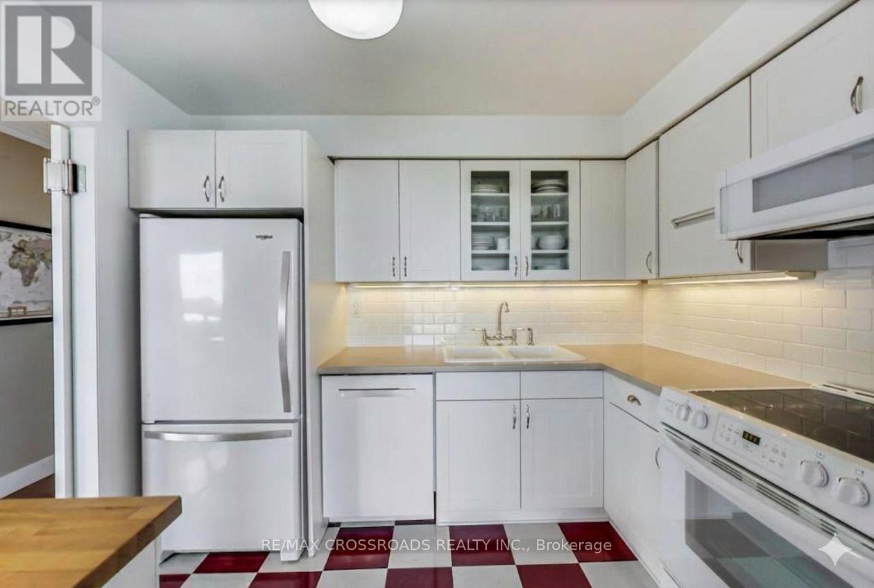 706 - 298 Jarvis Street, Toronto, Ontario  M5B 2M4 - Photo 3 - C13680340