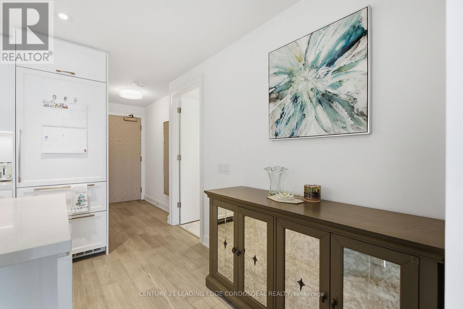503 - 1 Strathgowan Avenue, Toronto, Ontario  M4N 0B3 - Photo 8 - C13680348