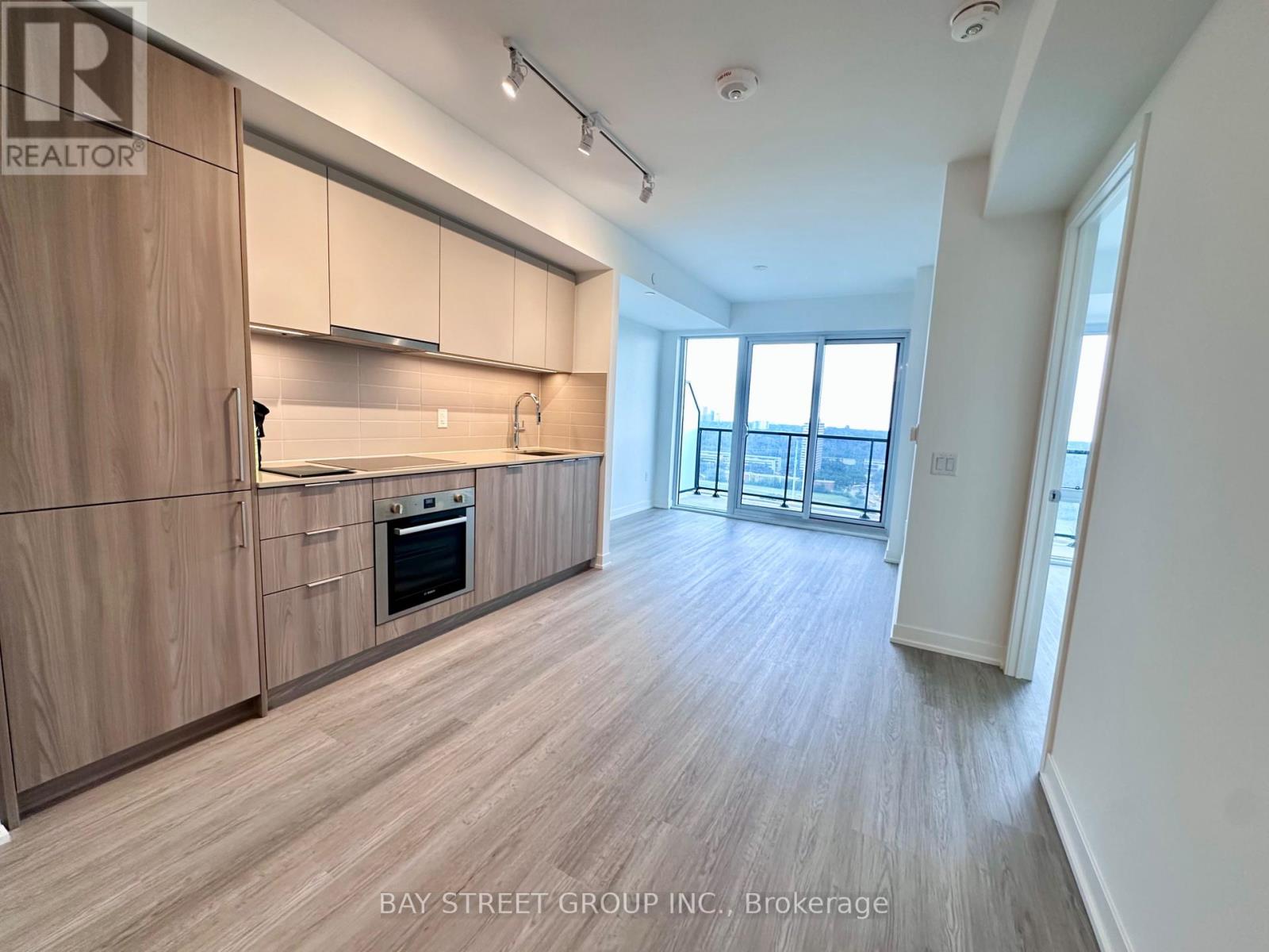 1909 - 15 David Salomon Drive, Toronto, Ontario  M3C 1E7 - Photo 2 - C13680356