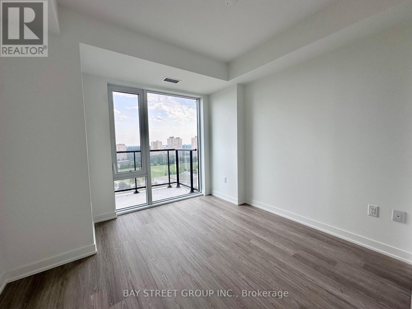 1909 - 15 David Salomon Drive, Toronto, Ontario  M3C 1E7 - Photo 4 - C13680356