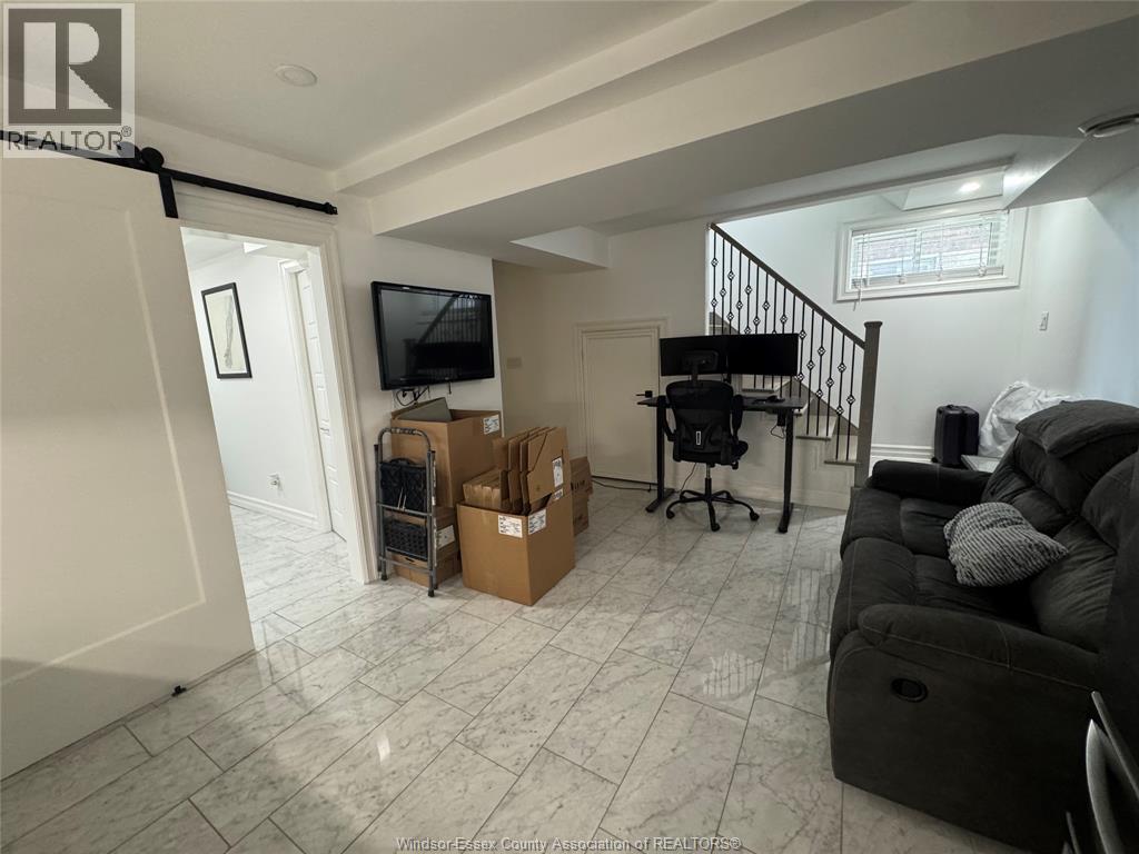 1228 Dougall Unit# Lower, Windsor, Ontario  N8X 1R5 - Photo 11 - 26018536