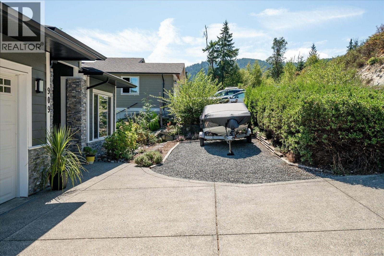 909 Hanington Rd, Ladysmith, British Columbia  V0G 0A4 - Photo 49 - 1046586