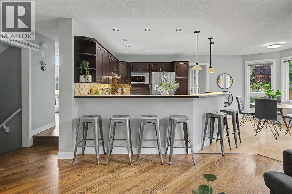 61 Wood Valley Road SW, Calgary, Alberta  T2W 5Y6 - Photo 12 - A2336262