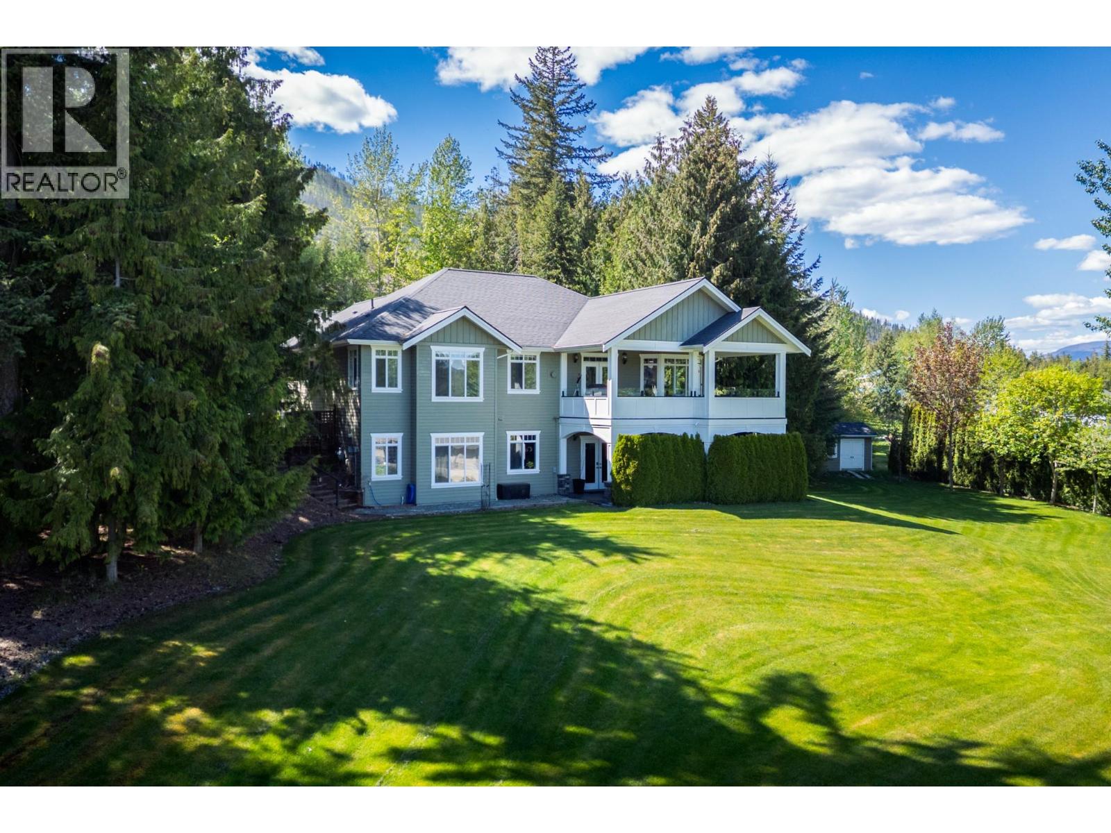 1446 Huckleberry Drive, Sorrento, British Columbia