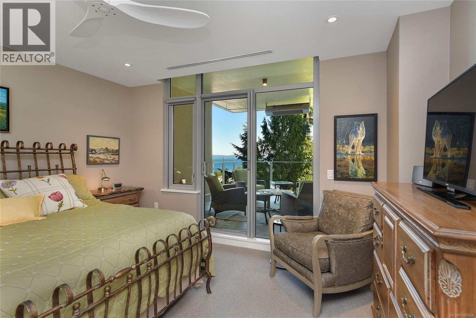 506 5388 Hill Rise Terr, Saanich, British Columbia  V8Y 3K3 - Photo 32 - 1047024