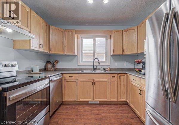 37 Wingfield Avenue, Stratford, Ontario  N5A 7R5 - Photo 11 - 40851588