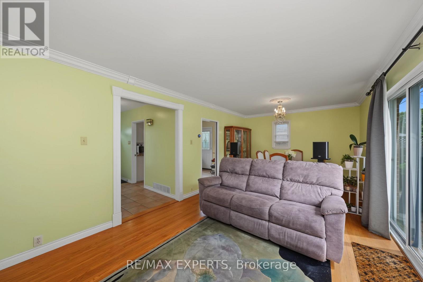 71 Dogwood Crescent, Toronto, Ontario  M1P 3N5 - Photo 12 - E13680360
