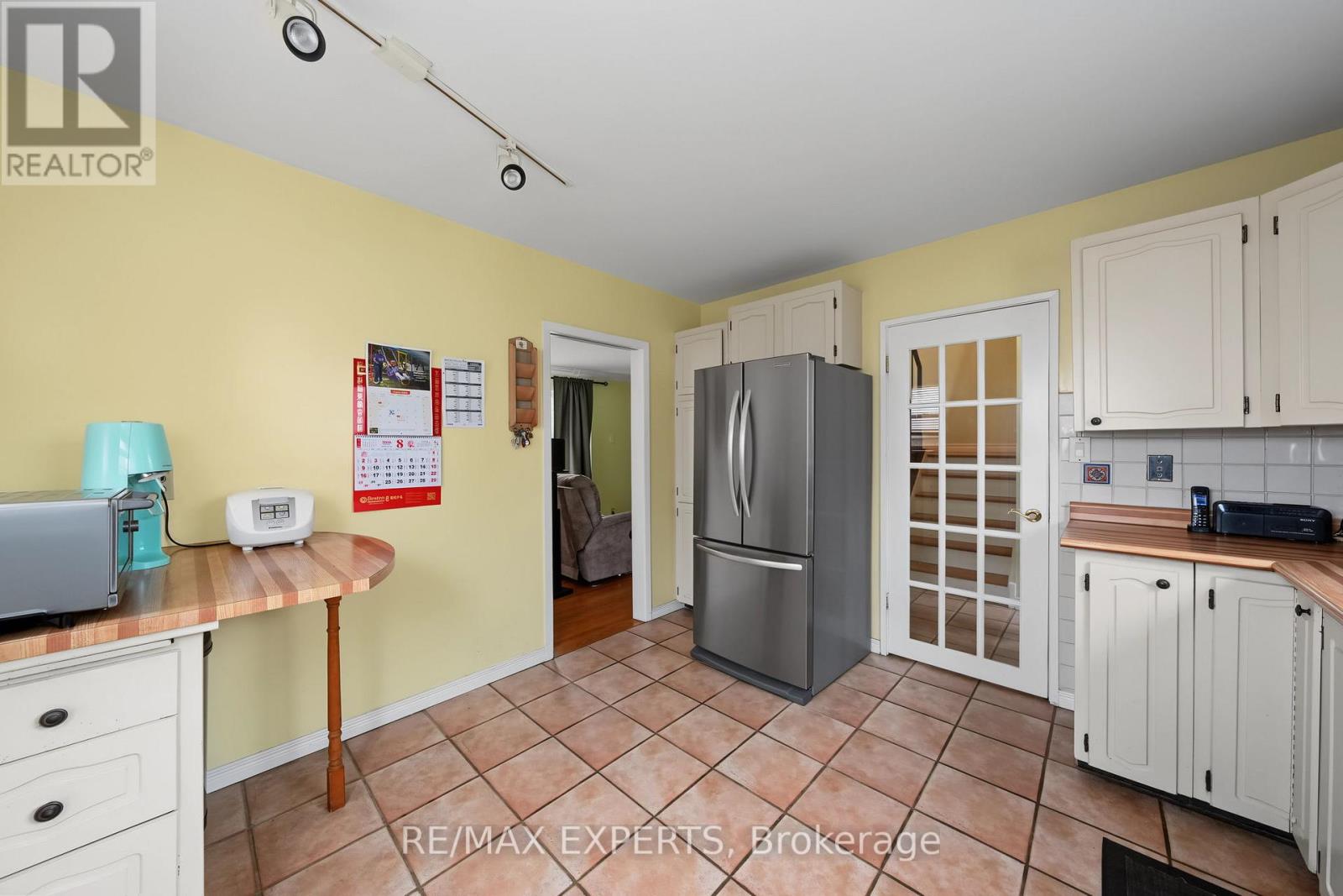 71 Dogwood Crescent, Toronto, Ontario  M1P 3N5 - Photo 19 - E13680360