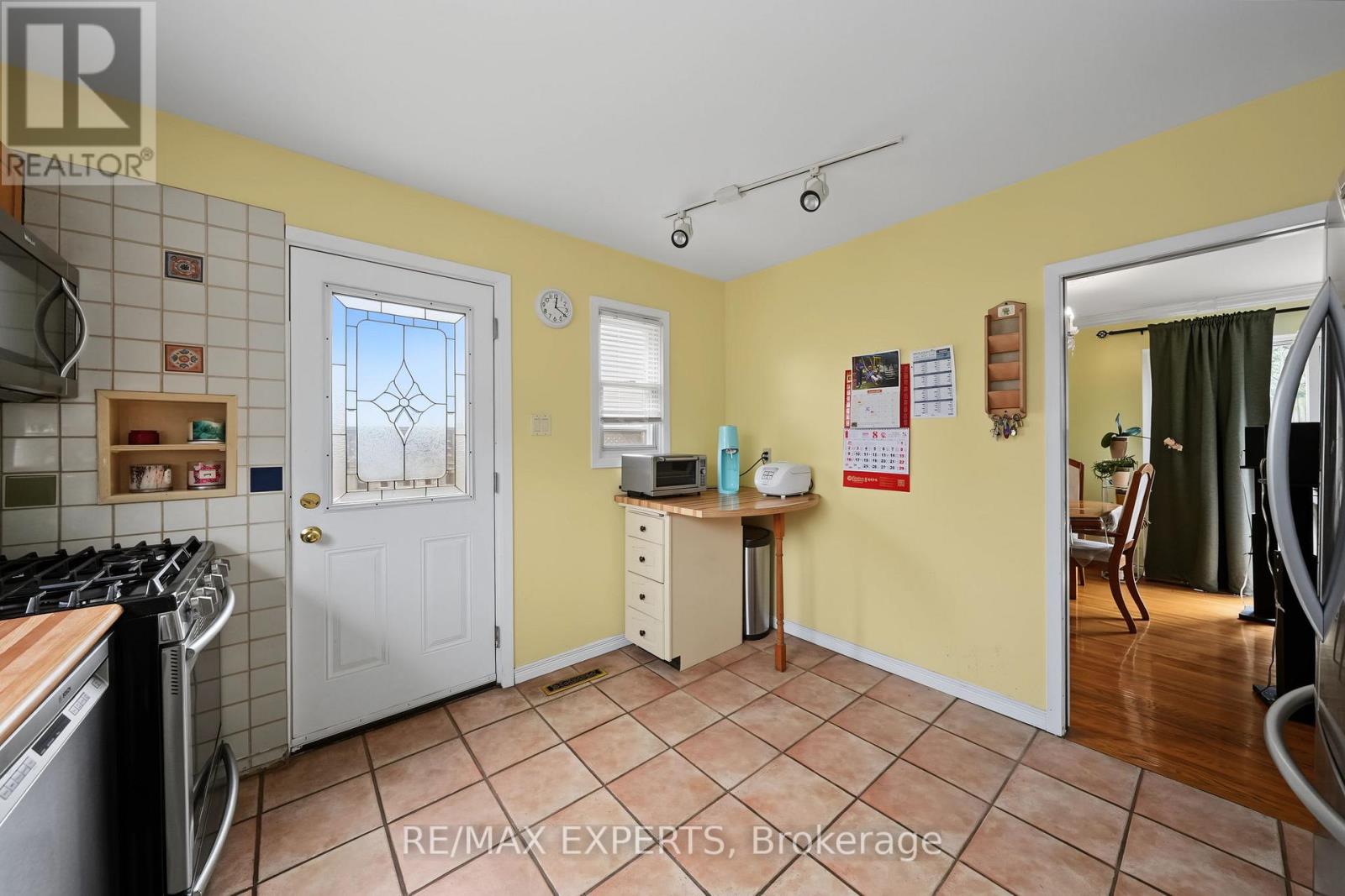71 Dogwood Crescent, Toronto, Ontario  M1P 3N5 - Photo 20 - E13680360