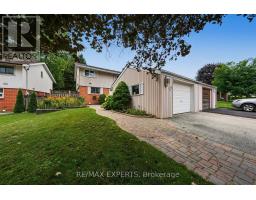 71 DOGWOOD CRESCENT, Toronto, Ontario