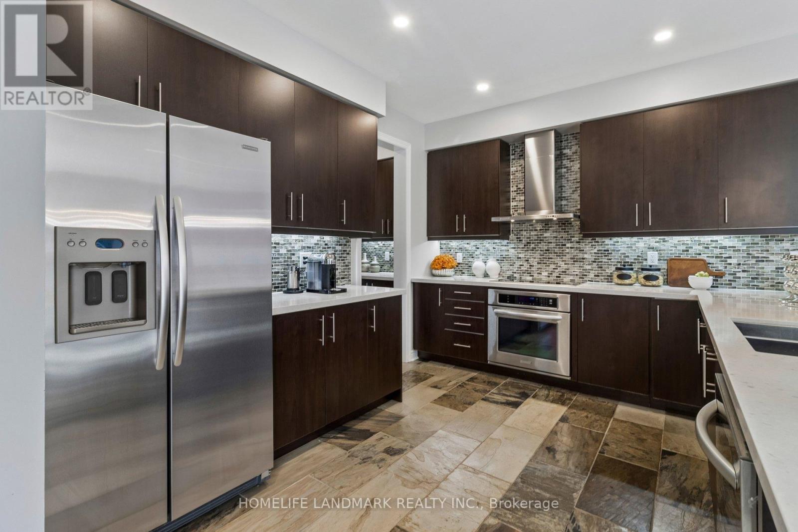45 Russell Dawson Road, Markham, Ontario  L6C 0H1 - Photo 11 - N13674206