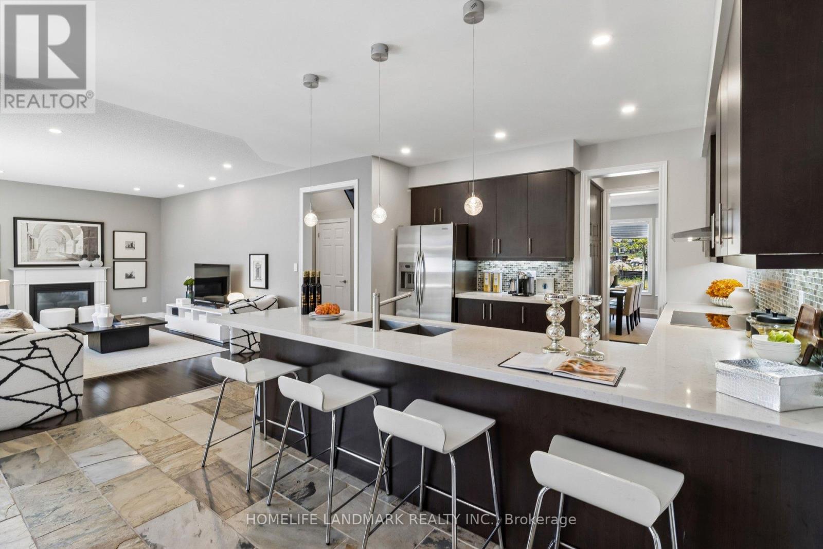 45 Russell Dawson Road, Markham, Ontario  L6C 0H1 - Photo 12 - N13674206