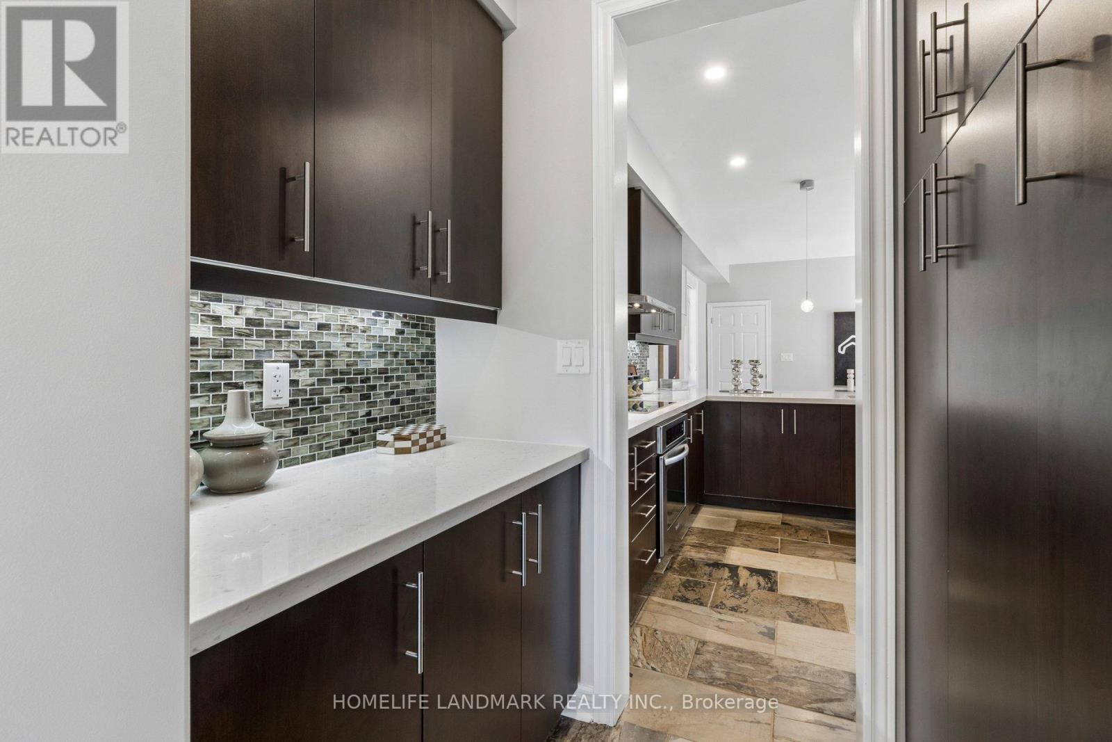 45 Russell Dawson Road, Markham, Ontario  L6C 0H1 - Photo 8 - N13674206