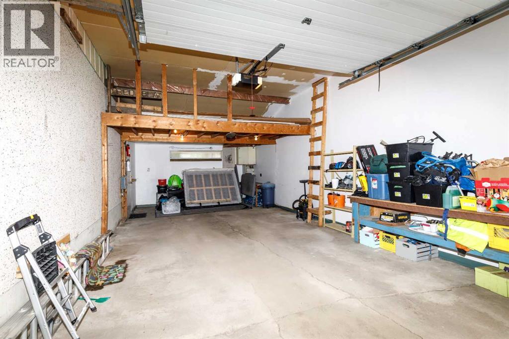27 Martin Close, Red Deer, Alberta  T4N 0G9 - Photo 31 - A2337662