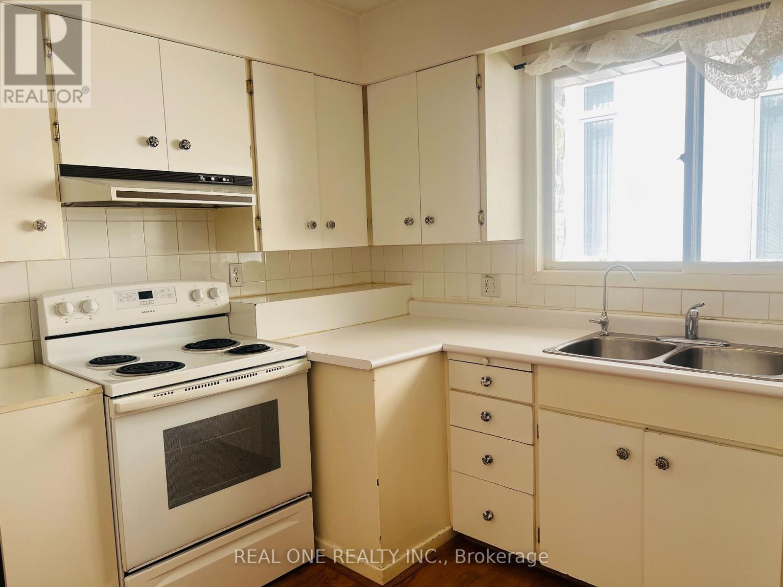 275 Parkview Avenue, Toronto, Ontario M2N 3Z3 - Photo 9 - C13678304