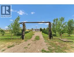 210 Dunbar Avenue W, Bow Island, Alberta