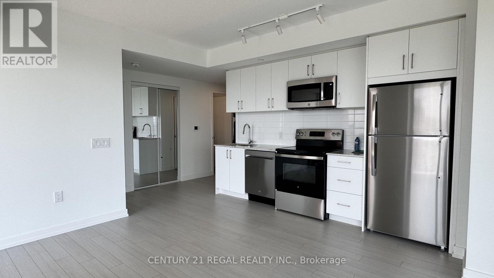 1210 - 4010 Eglinton Avenue, Toronto, Ontario  M9A 0G5 - Photo 9 - W13680366