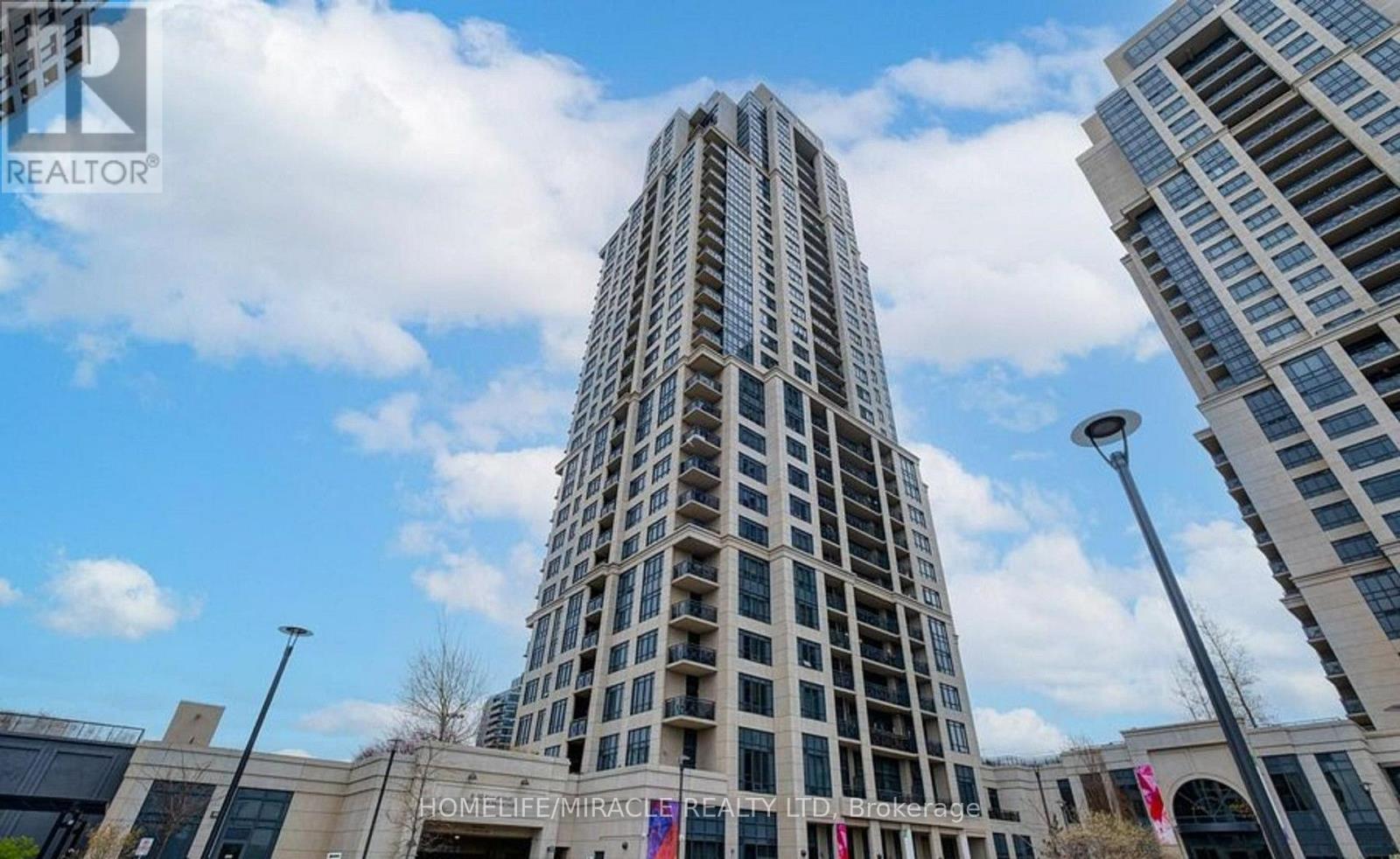 824 - 2 Eva Road, Toronto, Ontario  M9C 0A9 - Photo 3 - W13680376
