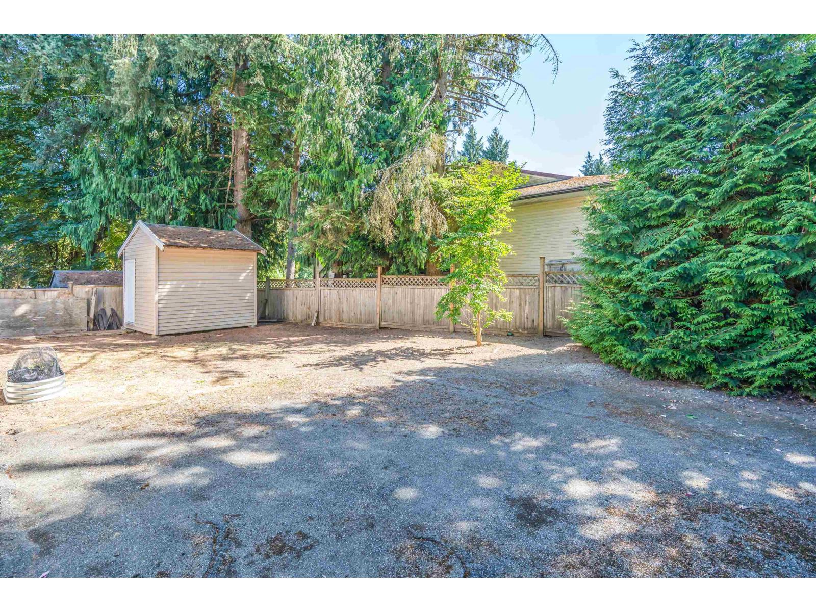 8690 E Tulsy Crescent, Surrey, British Columbia  V3W 7A4 - Photo 40 - R3156073