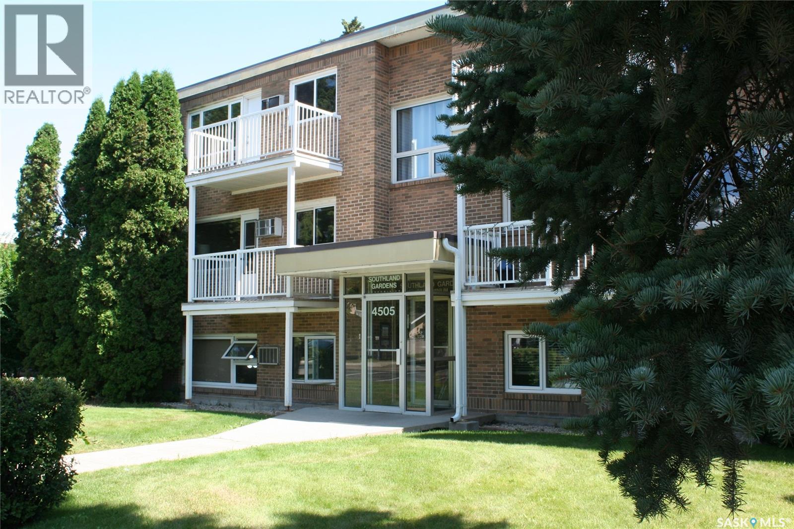 6 4505 Rae Street, Regina, Saskatchewan  S4S 3B2 - Photo 2 - SK045741