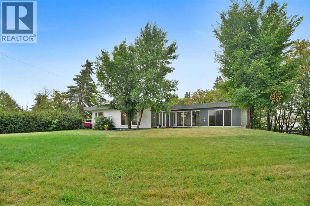 5009 41 Street Close, Innisfail, Alberta