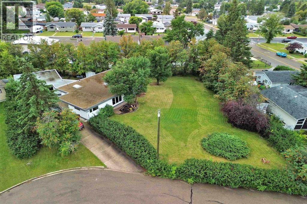 5009 41 Street Close, Innisfail, Alberta  T4G 1H8 - Photo 34 - A2314258