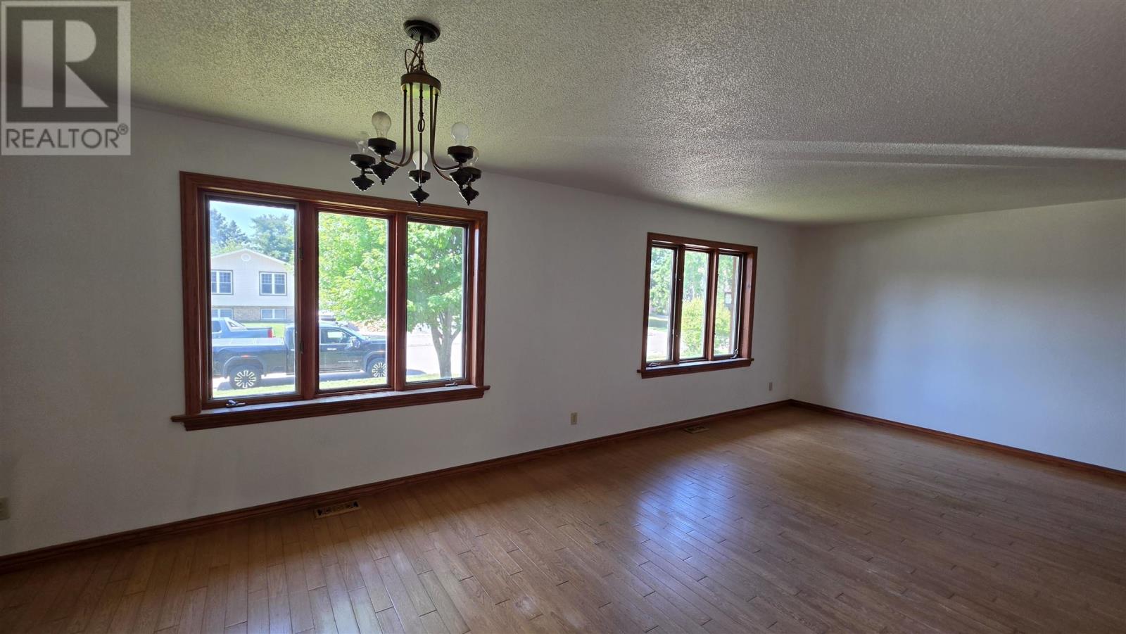53 Robin St, Sault Ste. Marie, Ontario  P6A 5Y4 - Photo 11 - SM262170