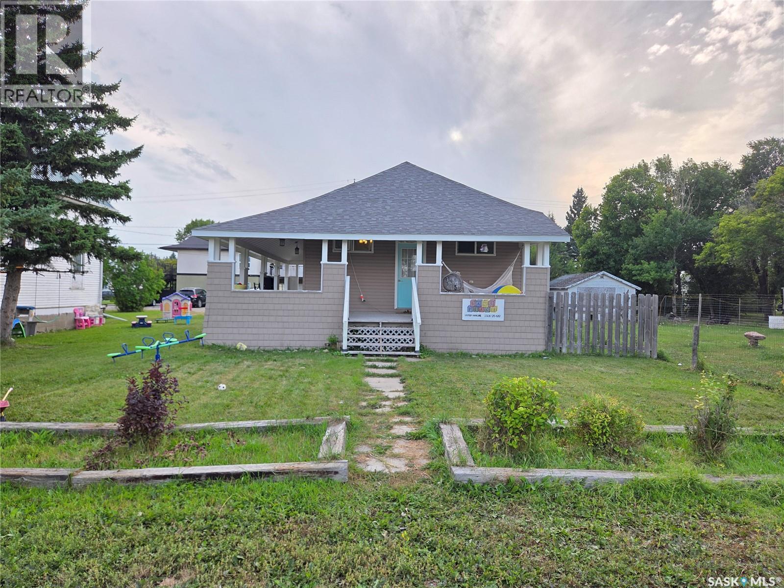 315 Carlyle Street, Arcola, Saskatchewan  S0C 0G0 - Photo 3 - SK045742