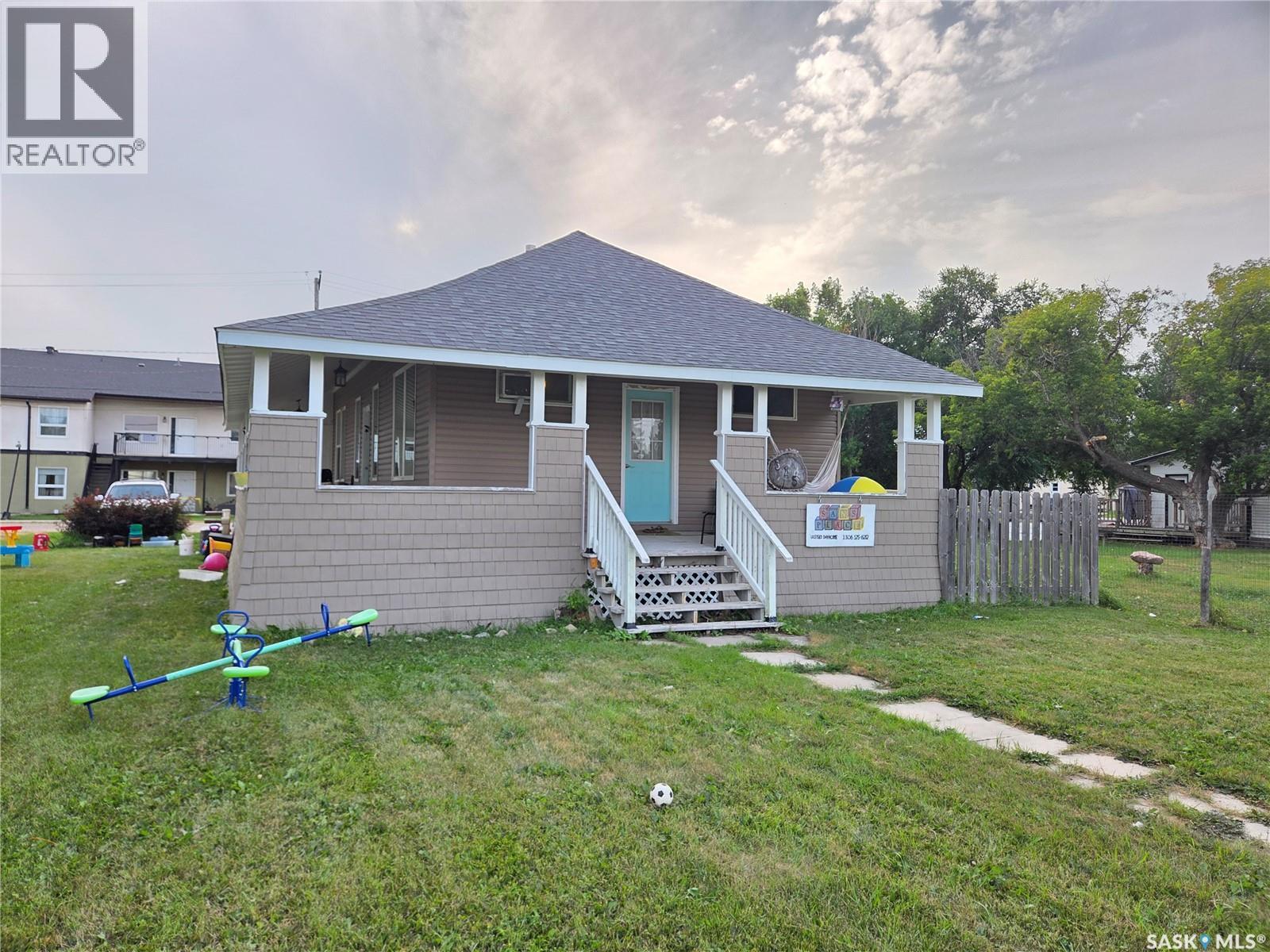 315 Carlyle Street, Arcola, Saskatchewan  S0C 0G0 - Photo 4 - SK045742