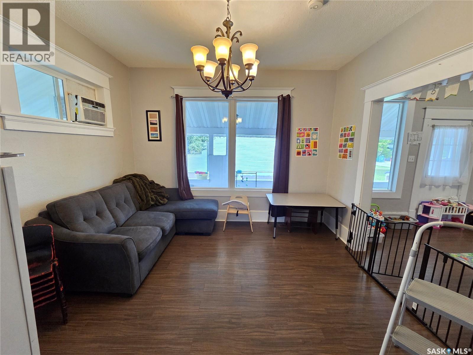 315 Carlyle Street, Arcola, Saskatchewan  S0C 0G0 - Photo 9 - SK045742